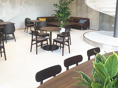 一階客席・吹き抜け大空間